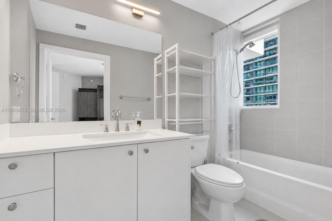 60 SW 13th St, Unit 3800, Miami, FL 33130 Photo