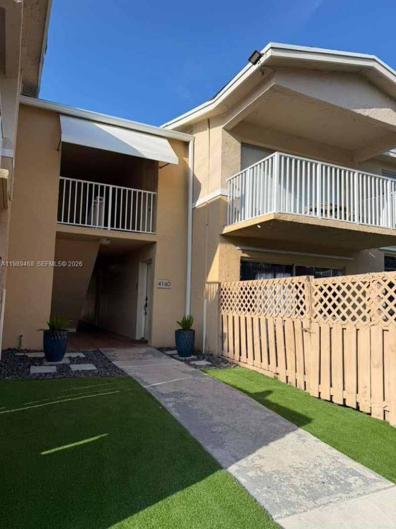 4154 NW 79th Ave, Unit 2A, Doral, FL 33166 Photo