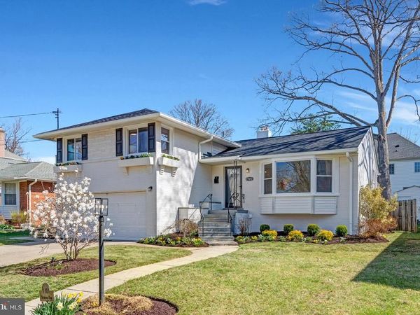 7703 NEWMARKET DRIVE, BETHESDA, MD 20817