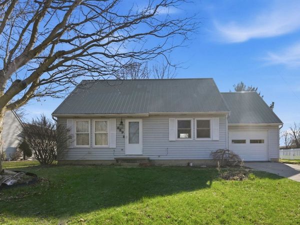 889 Hitzfield Street, Huntington, IN 46750