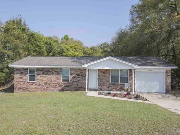 5578 Cyanamid Rd, Milton, FL 32583
