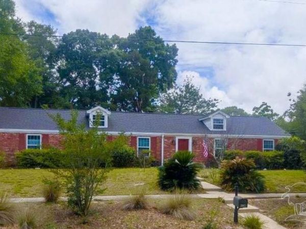 3965 Lynn Ora Dr, Pensacola, FL 32504