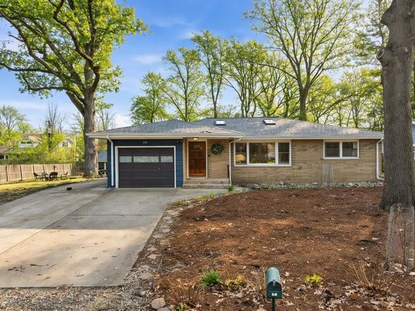 321 S Taylor Street, New Buffalo, MI 49117