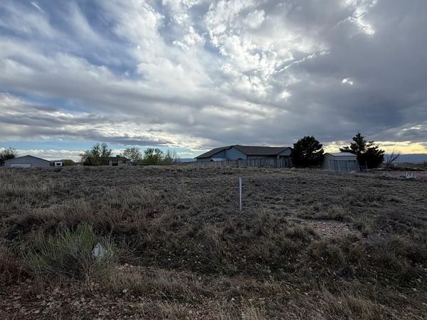 749 S Legend Lane, Pueblo, CO 81007