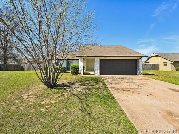 8844 S 74th Avenue E, Tulsa, OK 74133