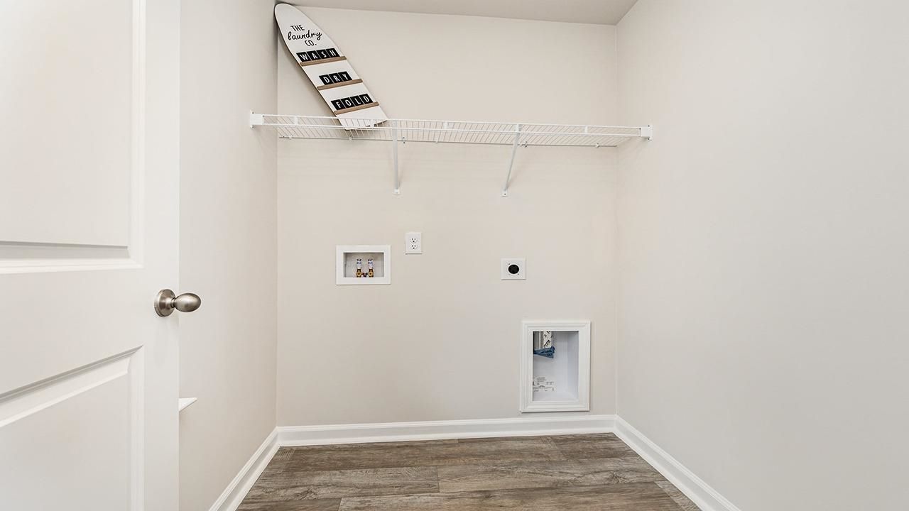 332 Skyward St.  Photo 24