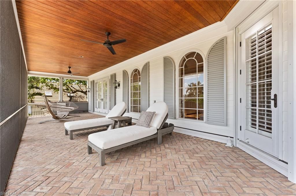 2325 Lantern Ln, Naples, FL 34102 Photo