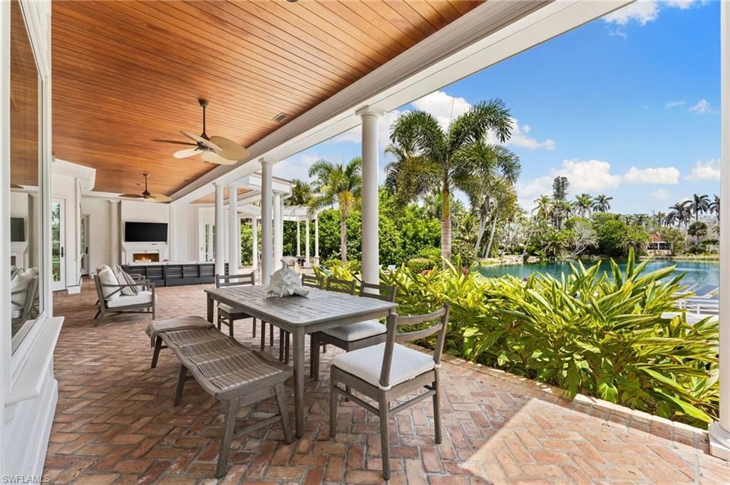 2325 Lantern Ln, Naples, FL 34102 Photo