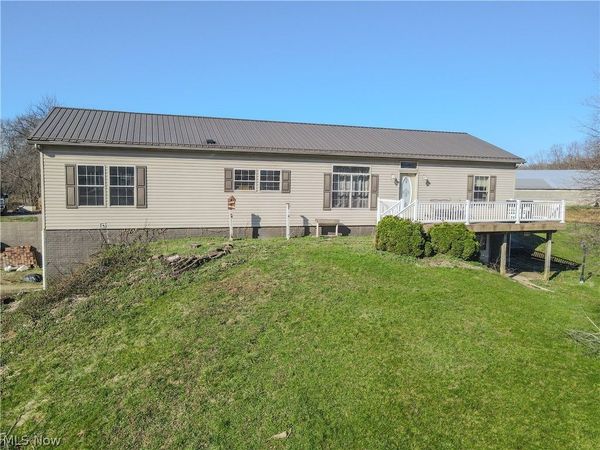 19345 Township Rd 121 , Newcomerstown, OH 43832