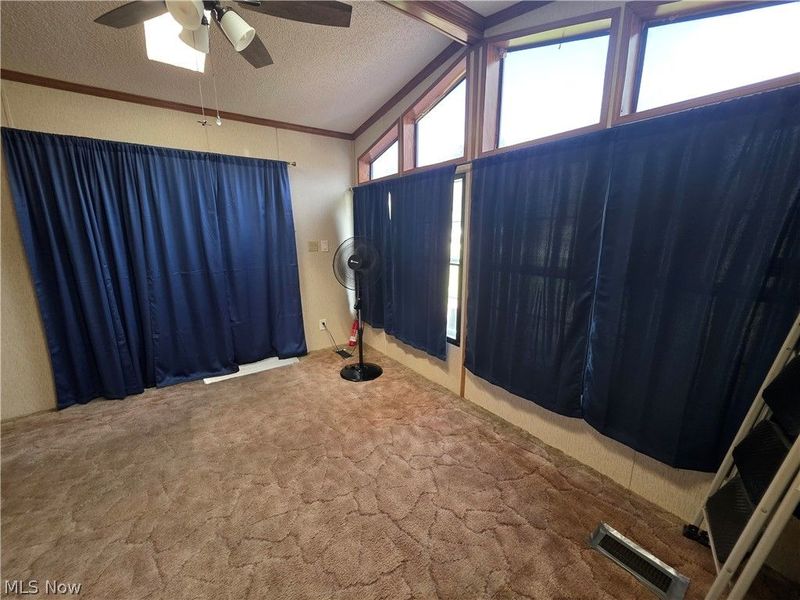 3700 Liberty Avenue, Hubbard, OH 44425 Photo 13