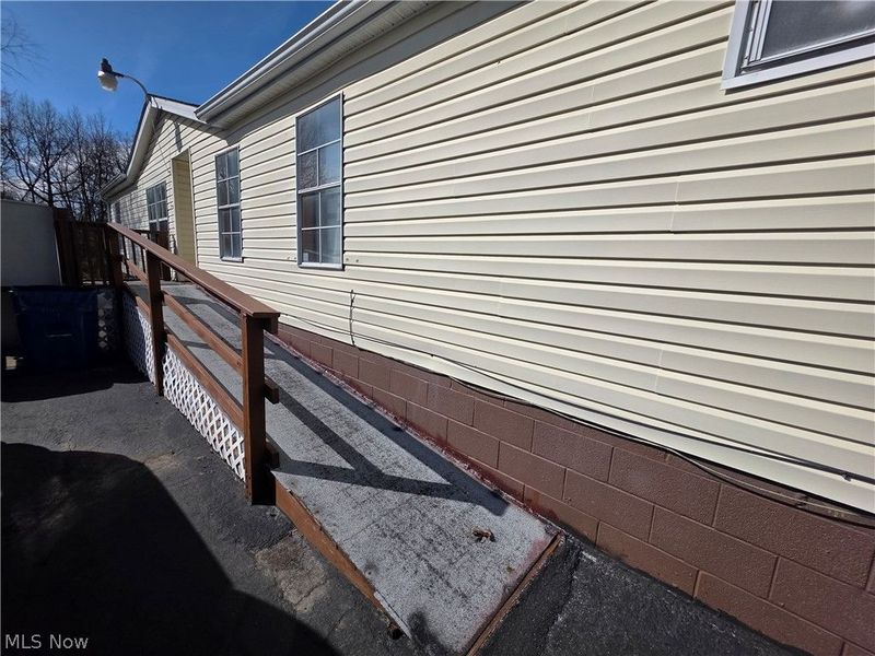 3700 Liberty Avenue, Hubbard, OH 44425 Photo 4