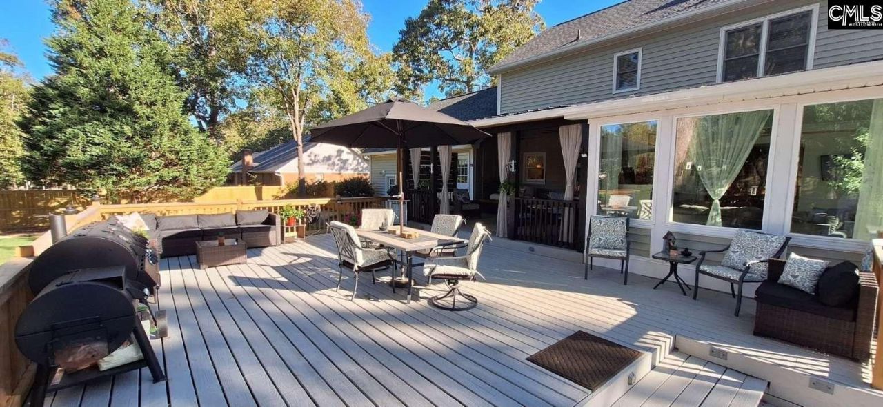 145 Silvercreek Drive  Photo 12