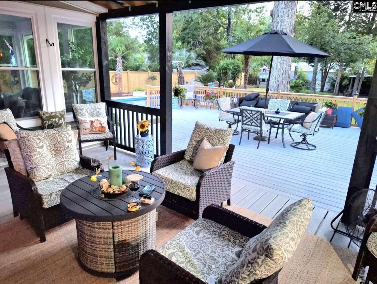 145 Silvercreek Drive  Photo 13