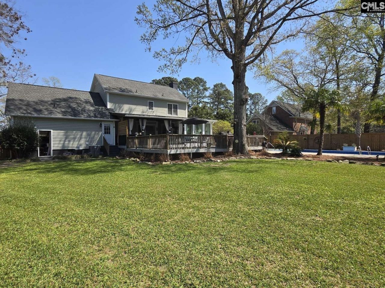 145 Silvercreek Drive  Photo 16