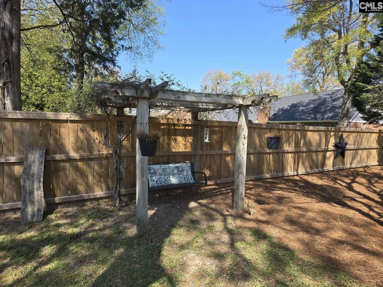 145 Silvercreek Drive  Photo 20