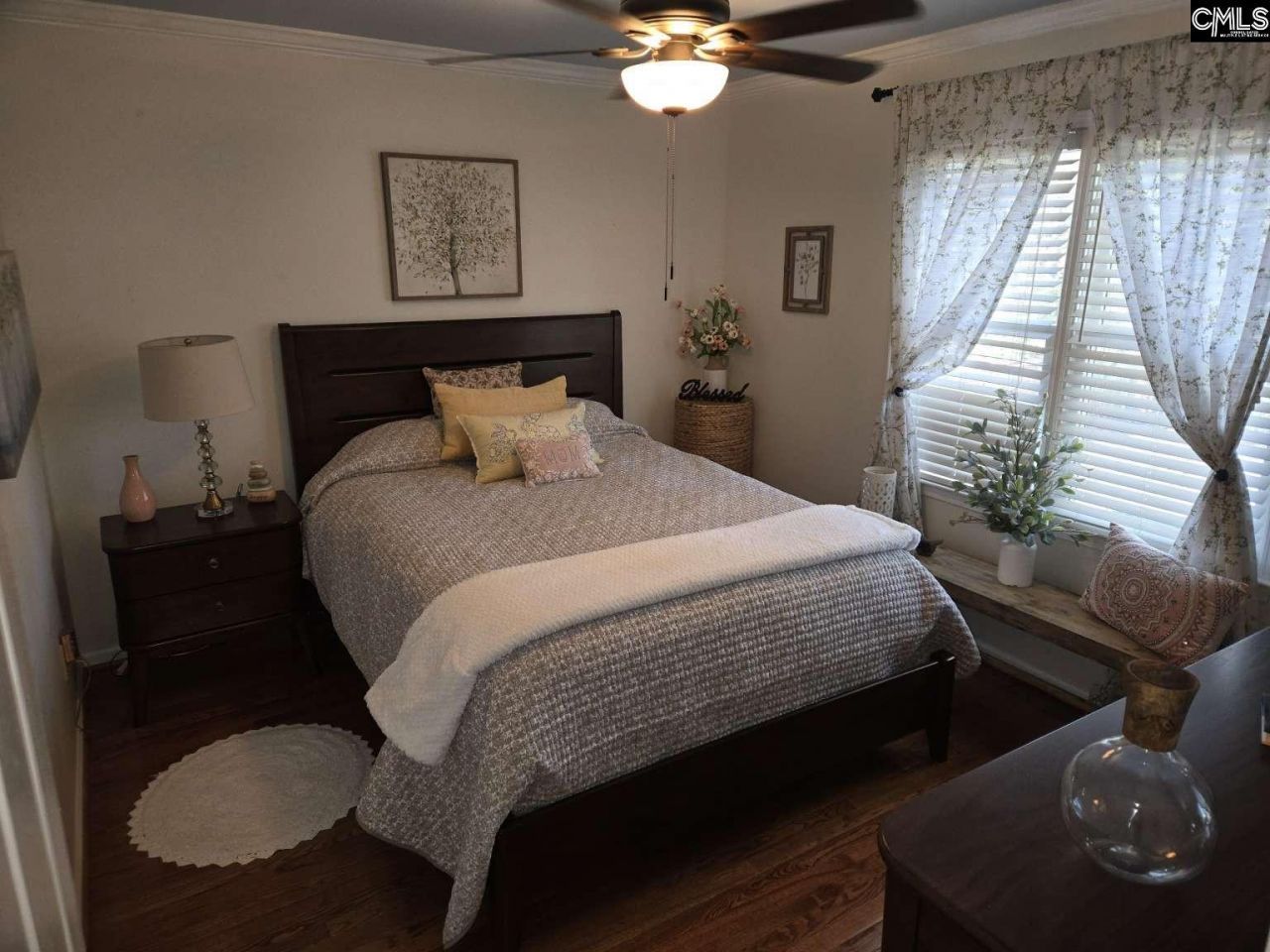 145 Silvercreek Drive  Photo 29