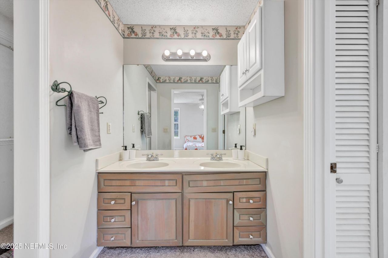 1425 Pinetree Road, Jacksonville, FL 32207 Photo