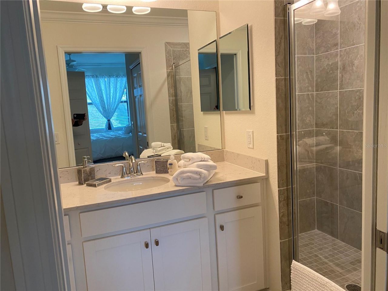 17510 Gawthrop Drive, Unit 208, Bradenton, FL 34211 Photo