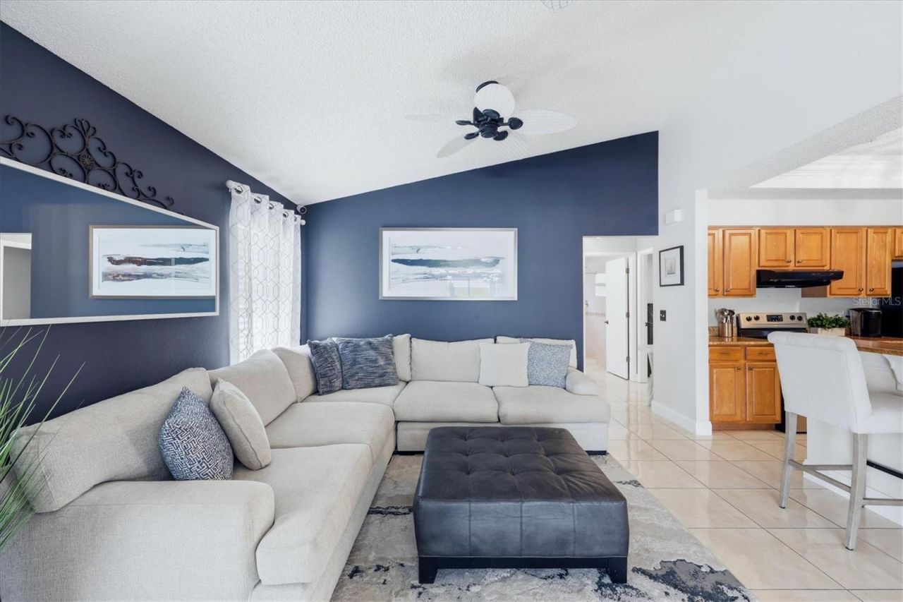 8421 Country Park Way, Sarasota, FL 34243 Photo