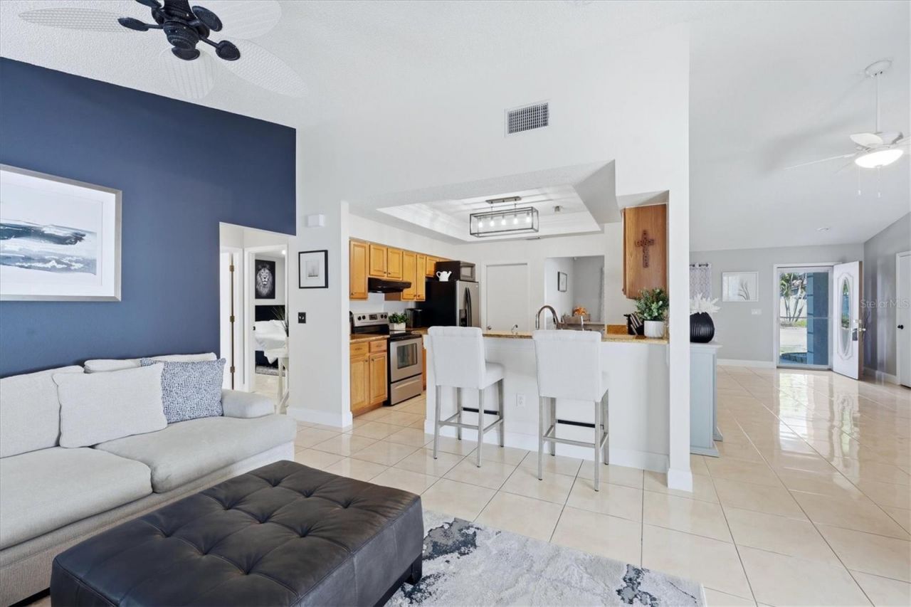 8421 Country Park Way, Sarasota, FL 34243 Photo