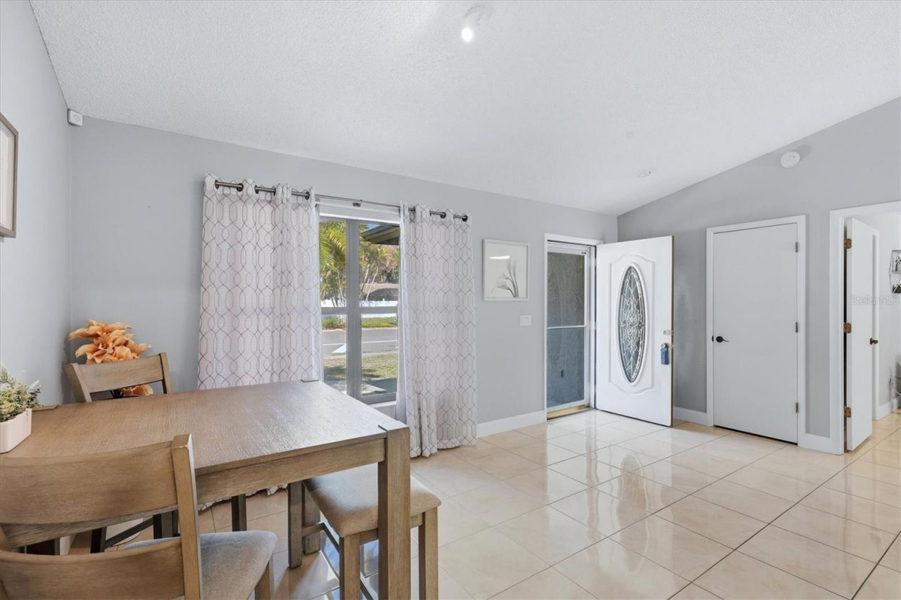 8421 Country Park Way, Sarasota, FL 34243 Photo