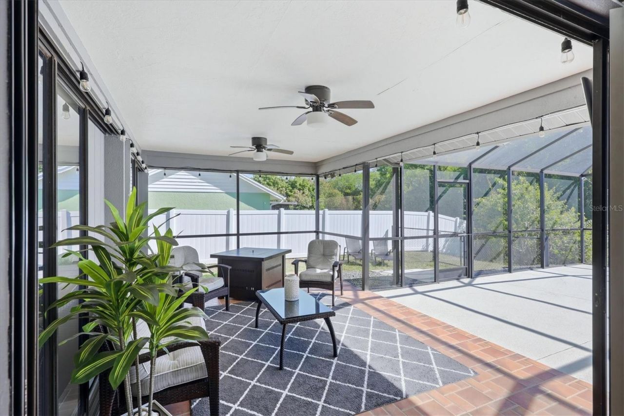 8421 Country Park Way, Sarasota, FL 34243 Photo