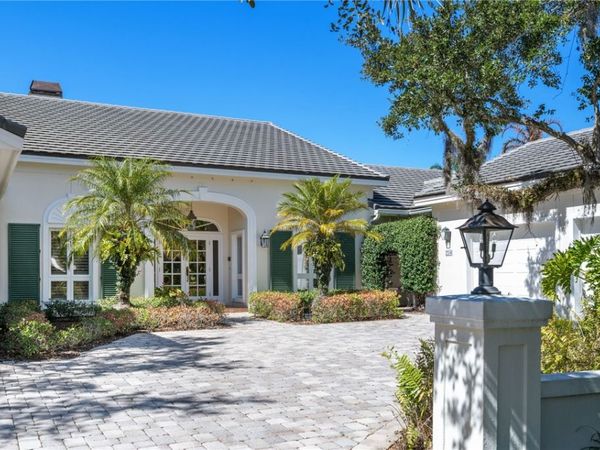 210 Shores Drive, Vero Beach, FL 32963