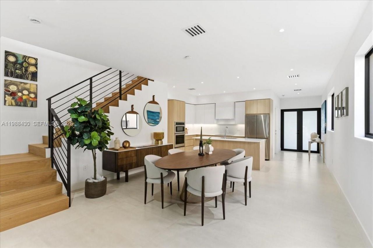 2925 SW 36th Ave , Miami, FL 33133 Photo