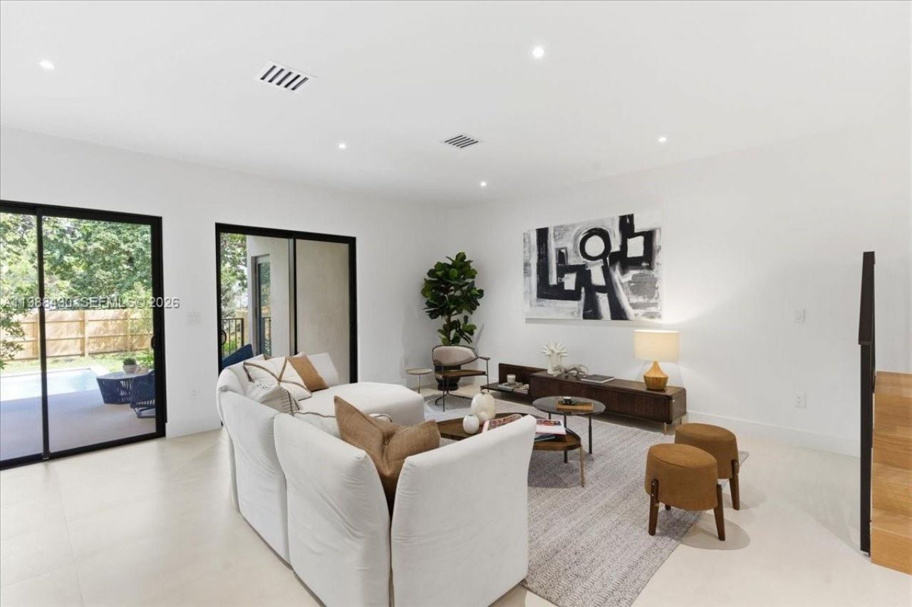 2925 SW 36th Ave , Miami, FL 33133 Photo