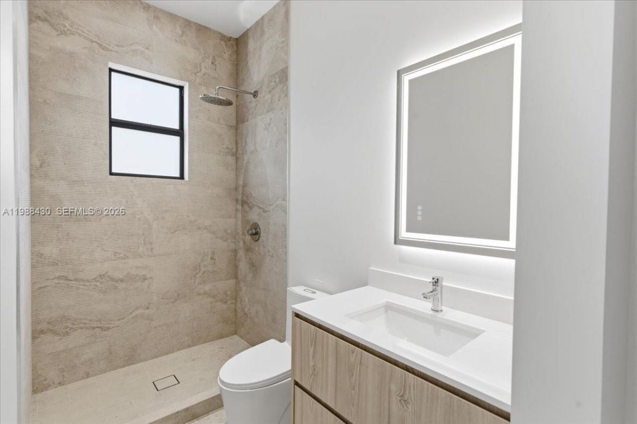 2925 SW 36th Ave , Miami, FL 33133 Photo