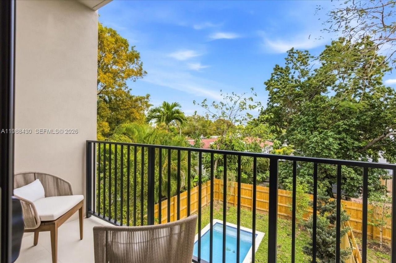 2925 SW 36th Ave , Miami, FL 33133 Photo