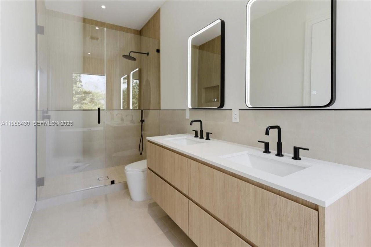 2925 SW 36th Ave , Miami, FL 33133 Photo