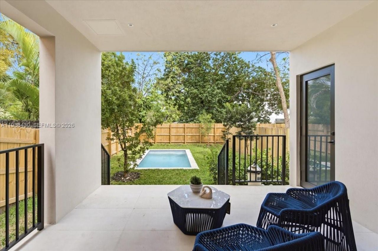 2925 SW 36th Ave , Miami, FL 33133 Photo