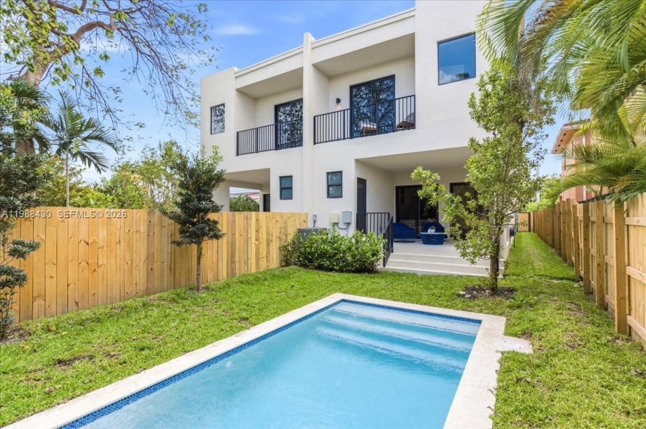 2925 SW 36th Ave, Miami, FL 33133 Photo