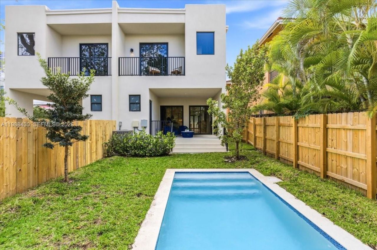 2925 SW 36th Ave, Miami, FL 33133 Photo