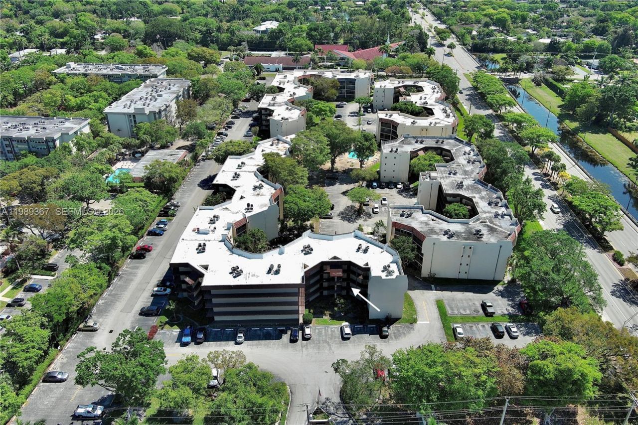 6855 W Broward Blvd , Unit 201, Plantation, FL 33317 Photo