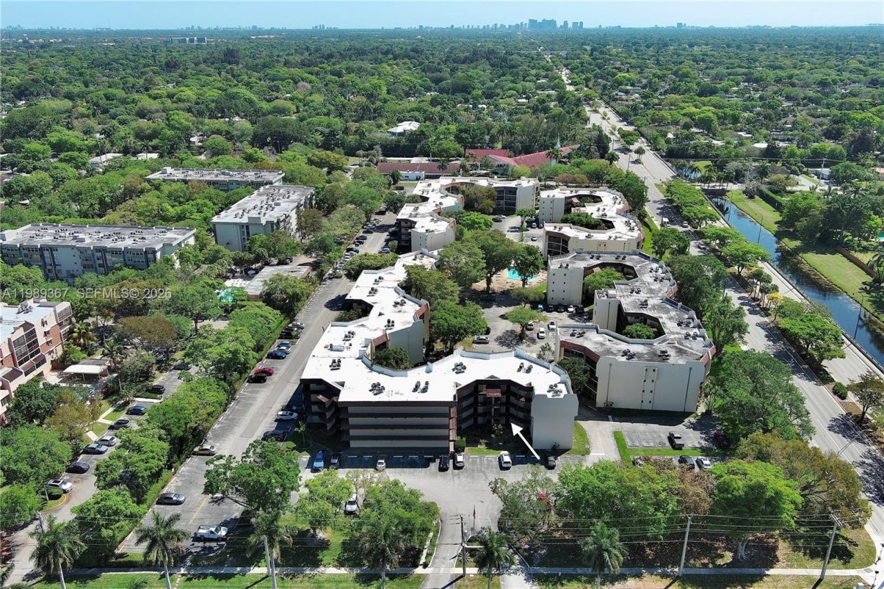 6855 W Broward Blvd , Unit 201, Plantation, FL 33317 Photo