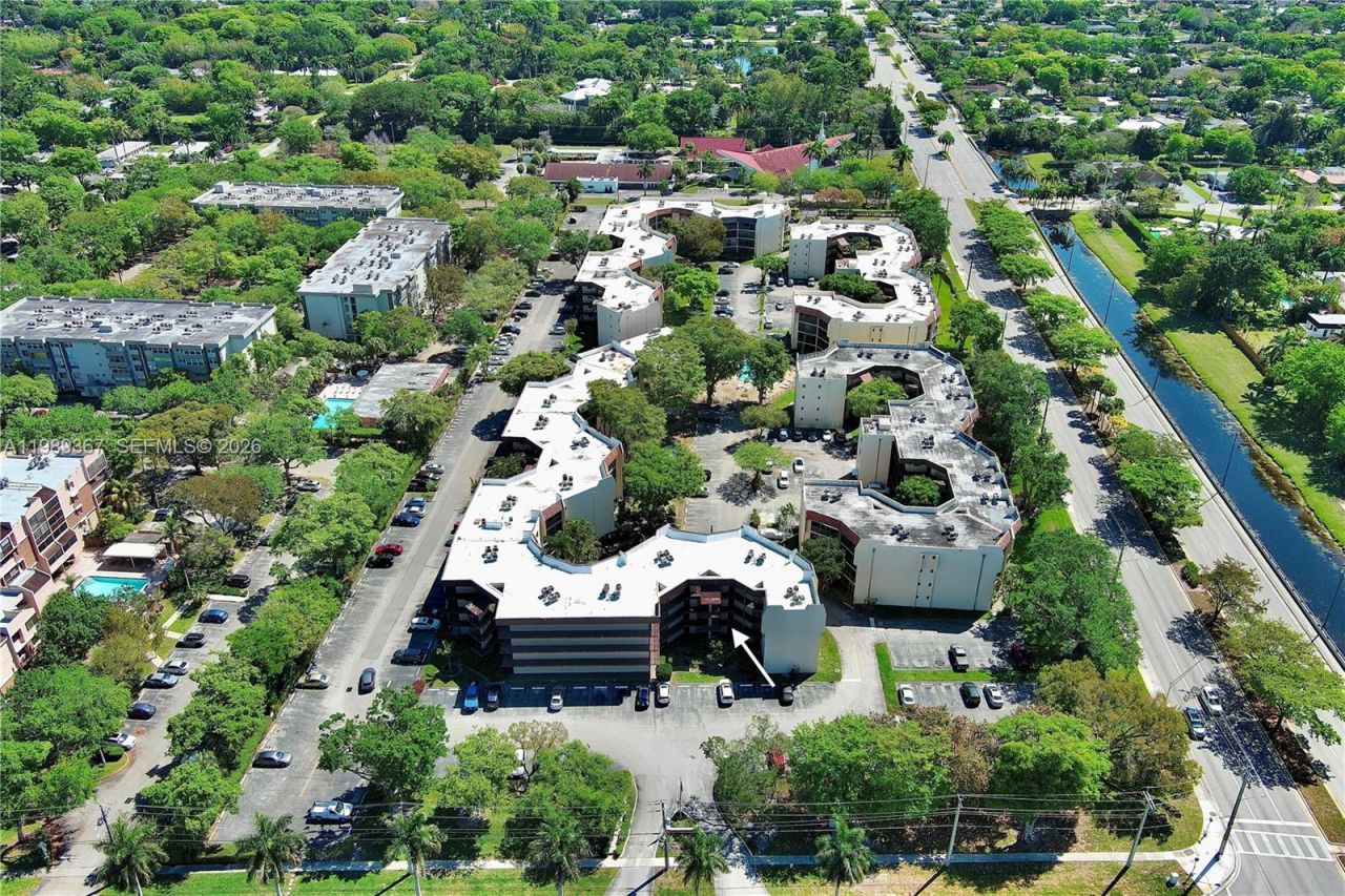 6855 W Broward Blvd , Unit 201, Plantation, FL 33317 Photo