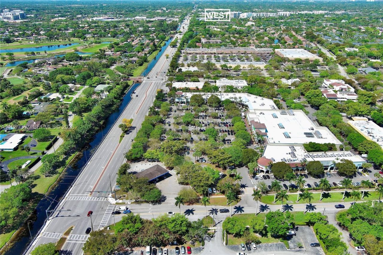 6855 W Broward Blvd , Unit 201, Plantation, FL 33317 Photo