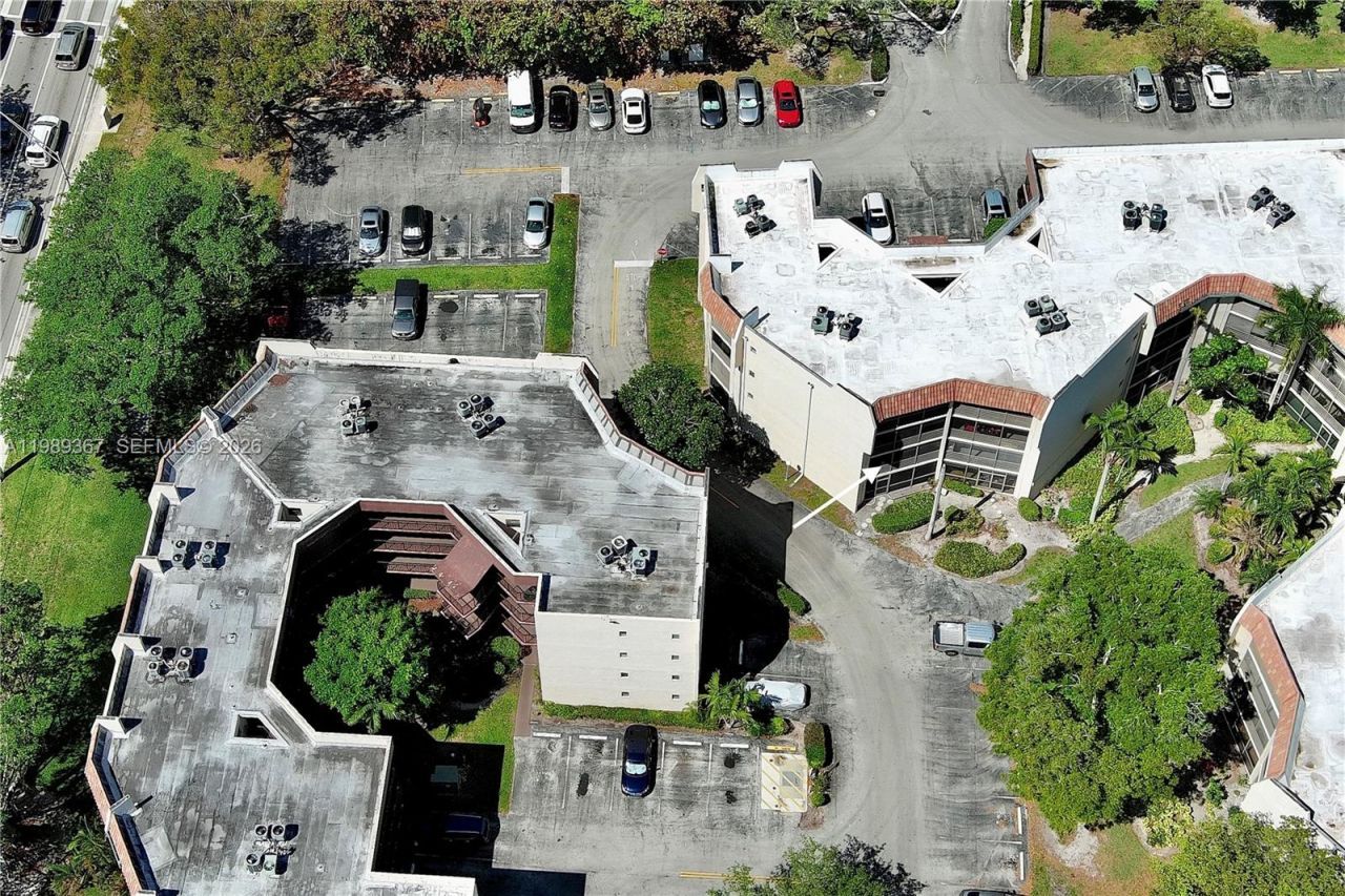 6855 W Broward Blvd , Unit 201, Plantation, FL 33317 Photo