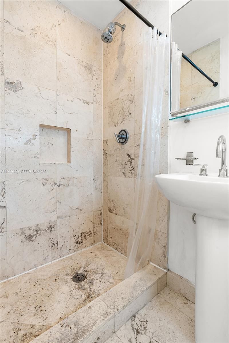 1211 Pennsylvania Ave, Unit E1, Miami Beach, FL 33139 Photo