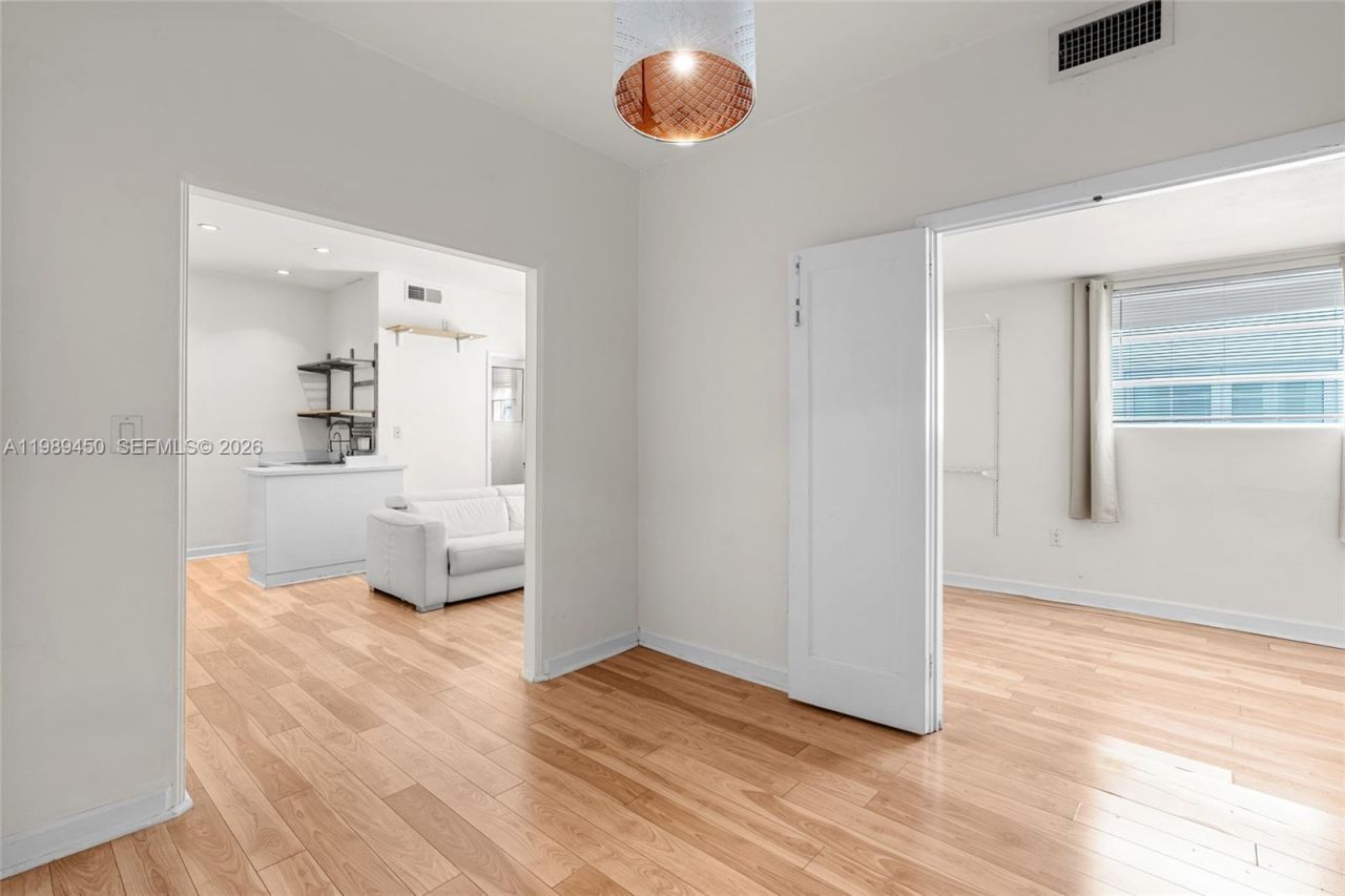 1211 Pennsylvania Ave, Unit E1, Miami Beach, FL 33139 Photo