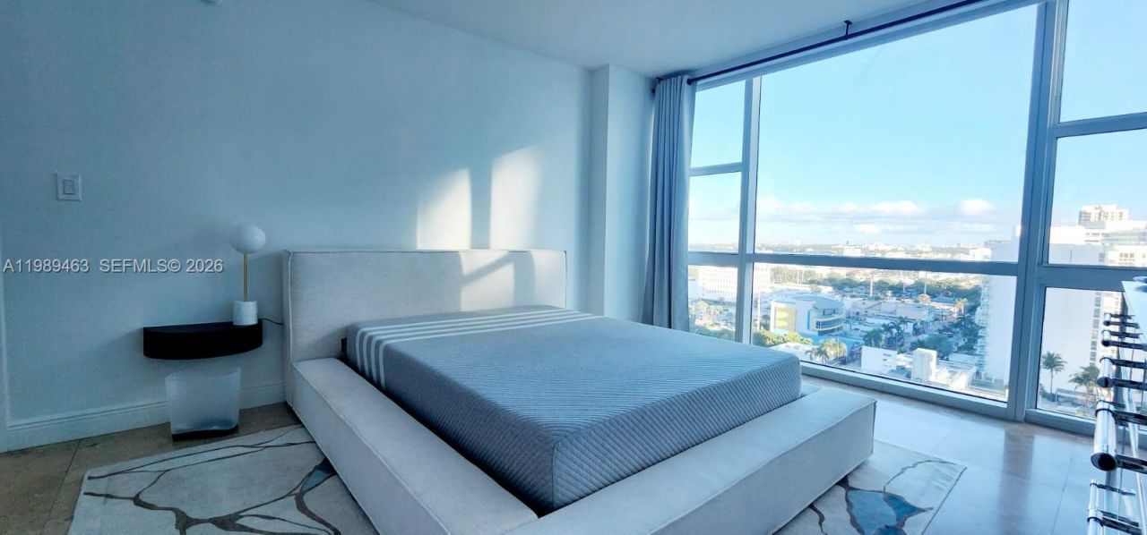 6801 Collins Ave, Unit LPH05, Miami Beach, FL 33141 Photo