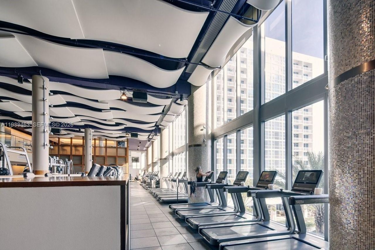 6801 Collins Ave, Unit LPH05, Miami Beach, FL 33141 Photo