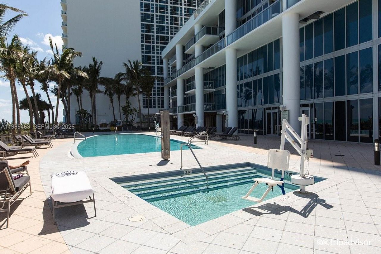 6801 Collins Ave, Unit LPH05, Miami Beach, FL 33141 Photo