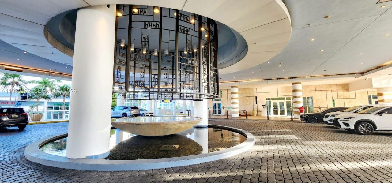 6801 Collins Ave, Unit LPH05, Miami Beach, FL 33141 Photo