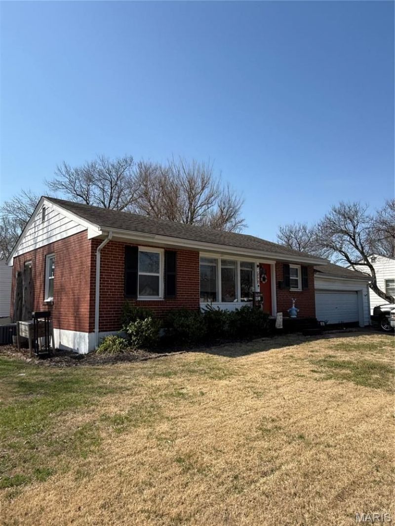 210 Saint Florent Lane, Florissant, MO 63031 Main Photo