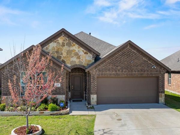 510 Pleasant Hill Lane , Fate, TX 75189