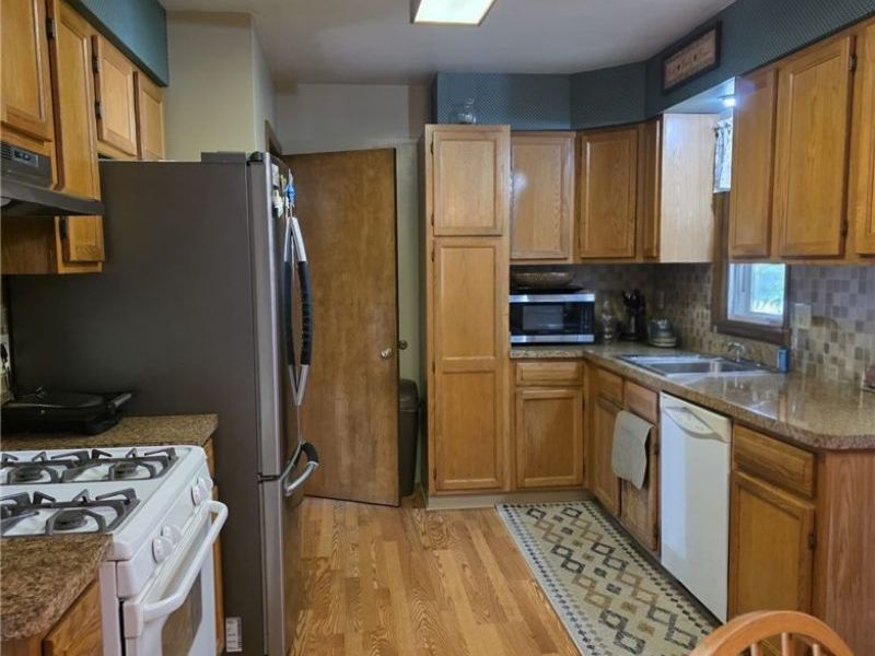 10839 Prospect Road, Strongsville, OH 44149 Photo 5