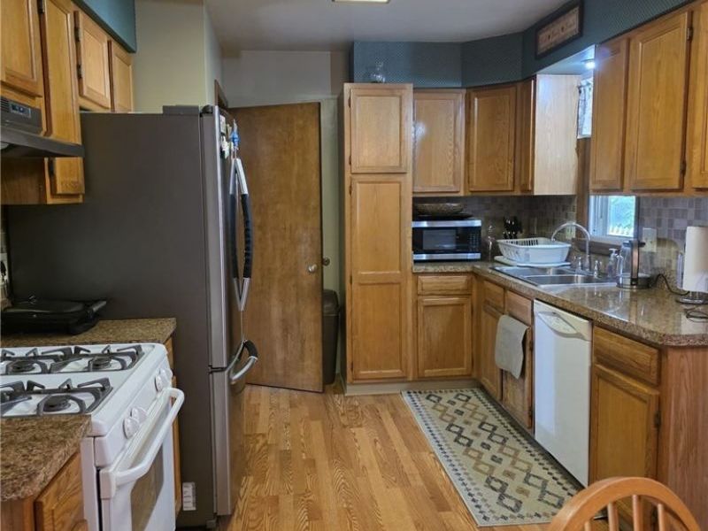 10839 Prospect Road, Strongsville, OH 44149 Photo 6